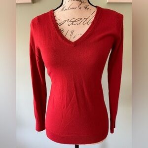 Women's Red NY& Co V-Neck Sweater Size XS
